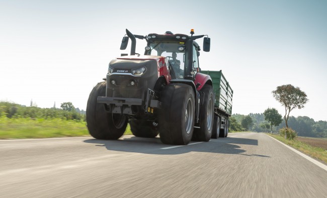 Traktorius Case IH Magnum AFS Connect™ CVXDrive serija 311 - 379 AG