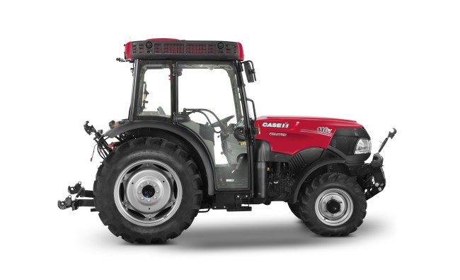 Traktoriaus Case IH Quantum V/N/F/CL serijos 75 - 107 AG vaizdas iš dešiniojo traktoriaus šono