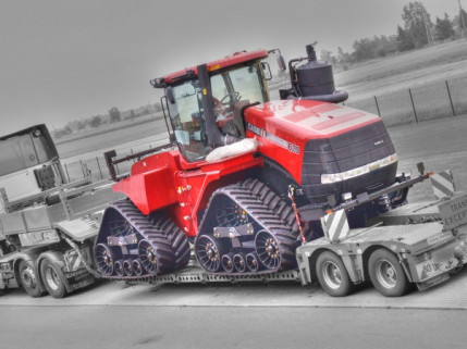 Lietuvos ūkiui – galingiausias Baltijos šalyse traktorius