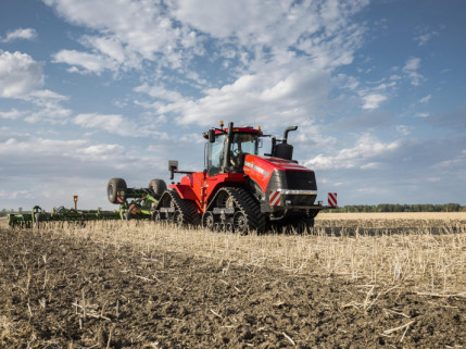 Naujosios Case IH „Quadtrac“ ir „Steiger AFS Connect™“ serijos: galios ir technologijų vienybė