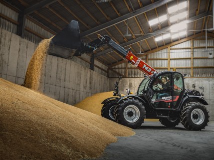 Case IH naujienos: keičiamas FARMLIFT teleskopinių krautuvų asortimentas