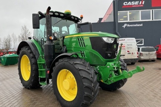 Naudotas John Deere 6215R traktorius