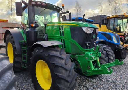 John Deere 6250R