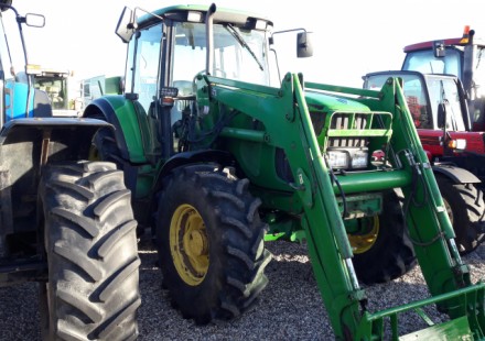 John Deere 6520 naudotas traktorius John Deere 6520 naudotas traktorius