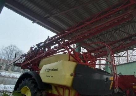 KVERNELAND IKARUS S38 naudotas prikabinamas purkštuvas KVERNELAND IKARUS S38 naudotas prikabinamas purkštuvas