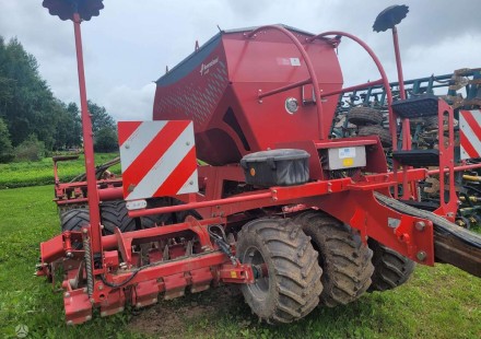 Naudota universali sėjamoji Kverneland U-Drill Naudota universali sėjamoji Kverneland U-Drill