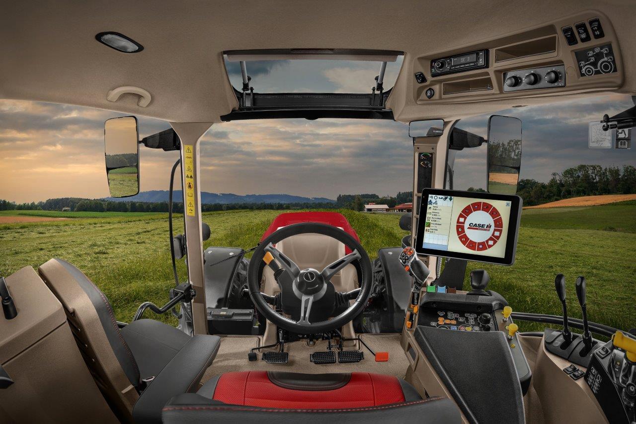 CASE IH PRISTATO JAU PATIKRINTĄ „ACTIVEDRIVE 8 POWERSHIFT“ PAVARŲ DĖŽĘ VESTRUM TRAKTORIUOSE