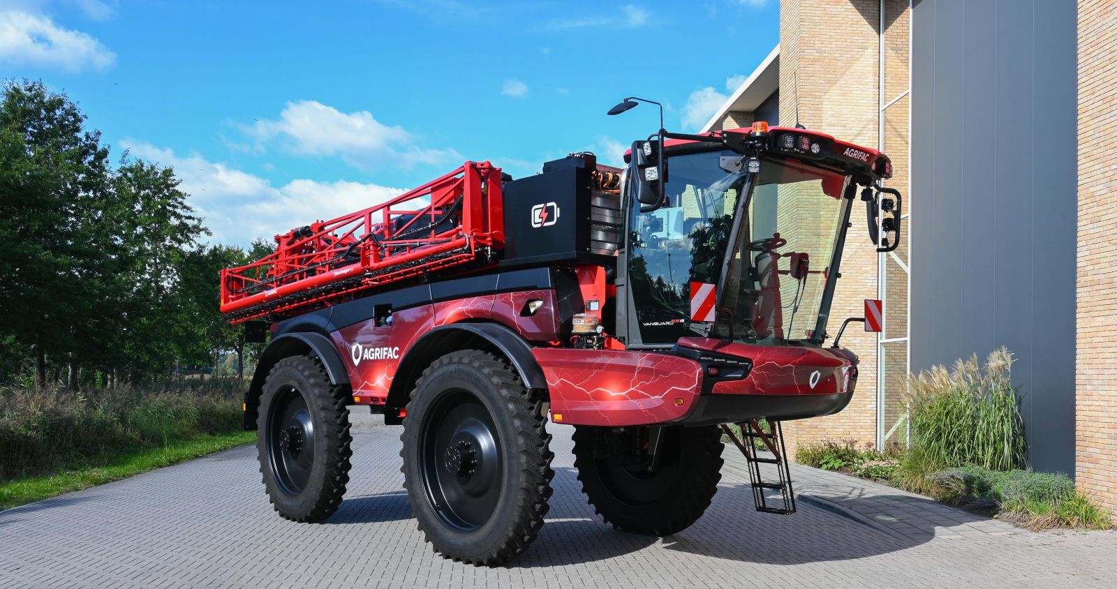 AGRIFAC pristato naują elektrinės pavaros platformą savaeigiams purkštuvams