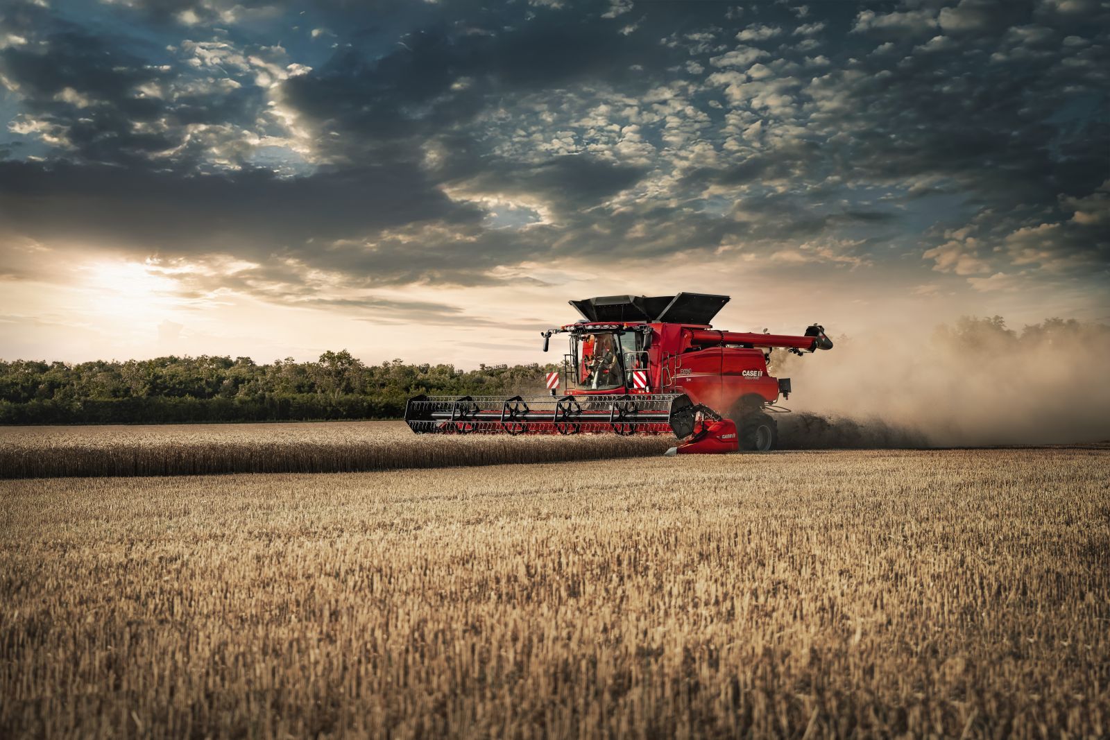 CASE IH atnaujino Axial-Flow 160 kombainus: daugiau automatizacijos ir tikslumo